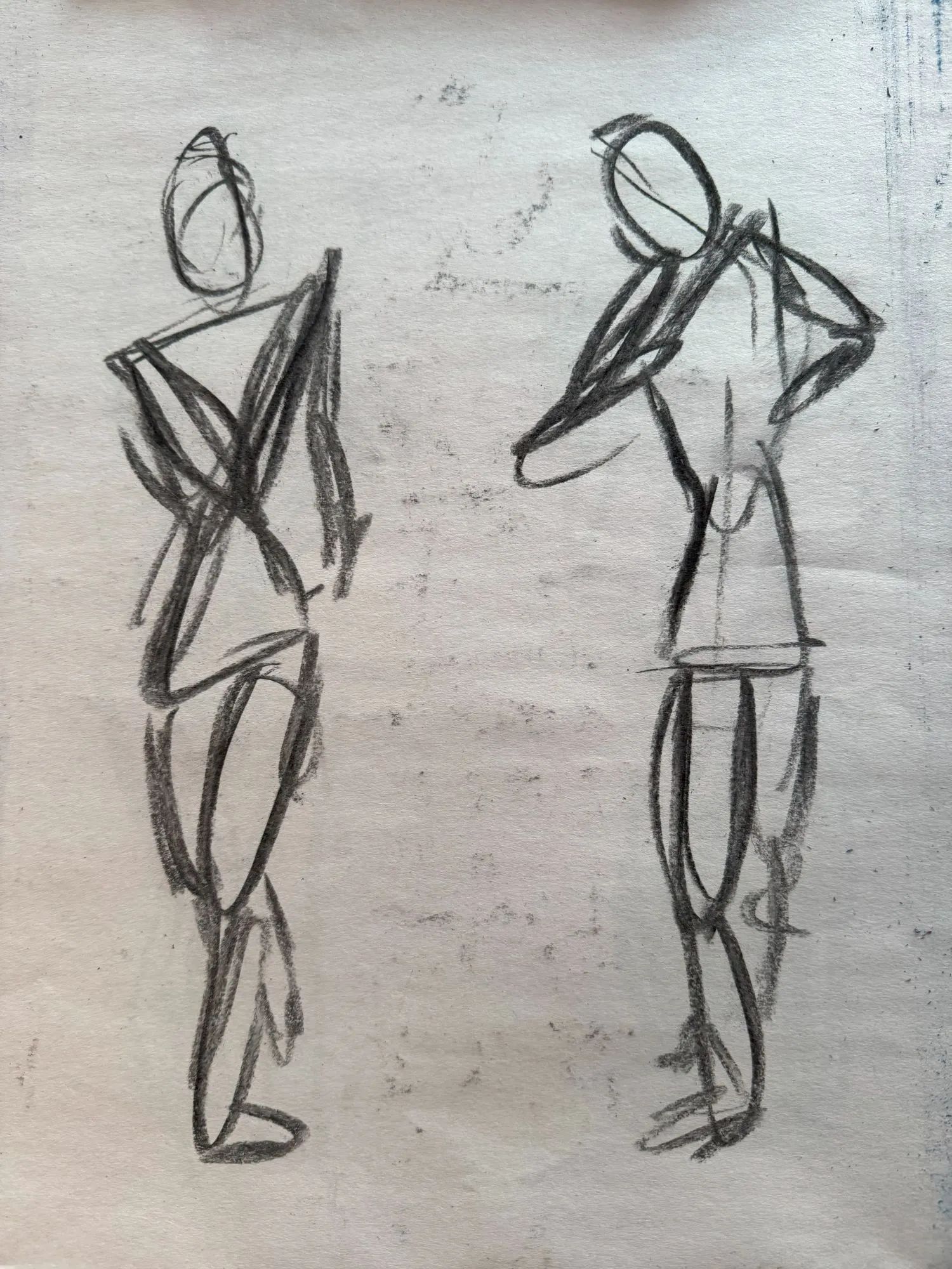 Quickly-drawing figures in charcoal